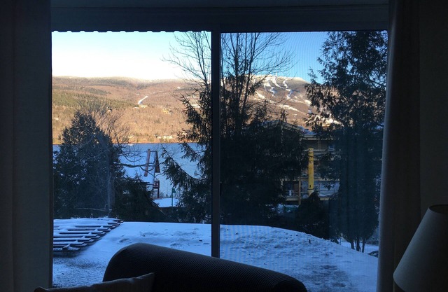 Tremblant Relax Corner 300784