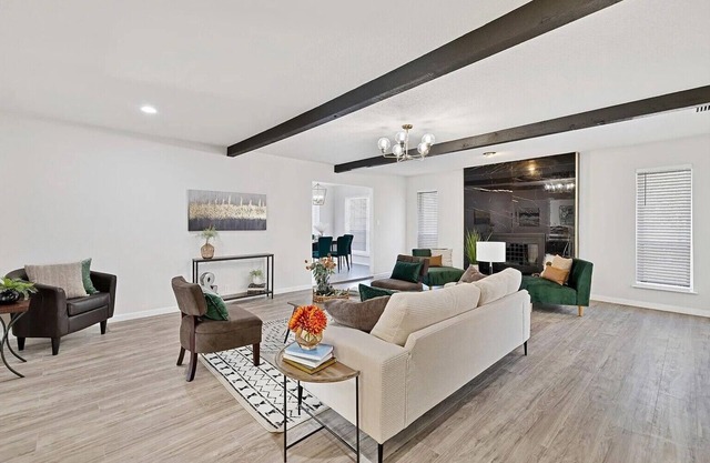 Tremendous newly renovated 4-bedroom house in Carrollton