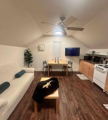 Trendy-attic at rice village