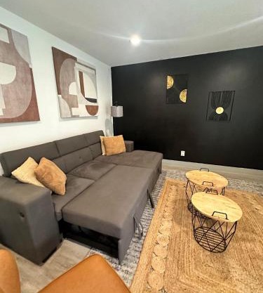 Trendy Midtown Apartment