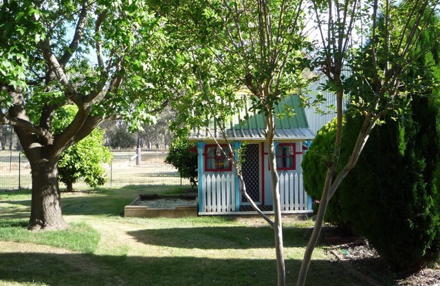 Triangle Farm Cottage - Bed & Breakfast