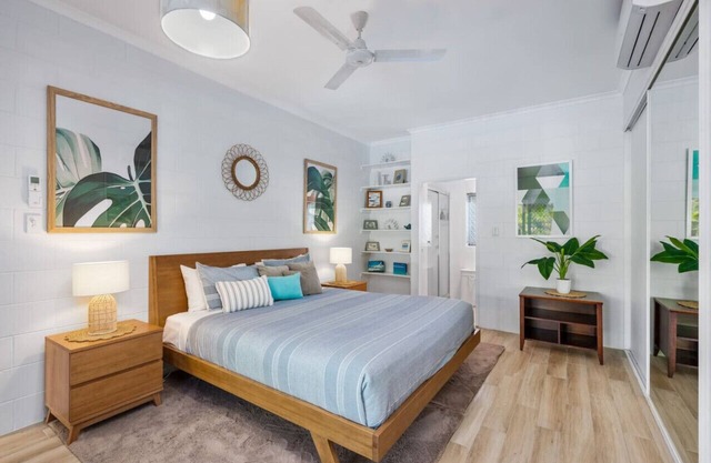 Trinity Beach Family Getaway 4BR, Sleeps 10 - Pool