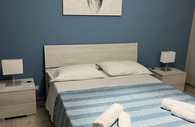 Tropicana home holiday home a stone's throw from the sea