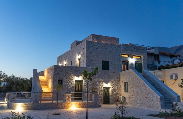 Tsopakas Trisakia apartment,Near tavern,Beach,Mani