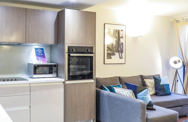 Tudors eSuites City Centre House