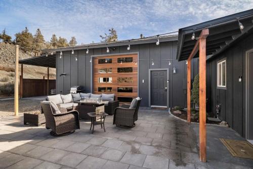 Tumalo Ranch home