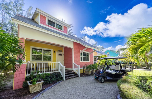 Turtle Shell Cottage/Free Kayak/Free Bicycles, Quiet Dead End Street