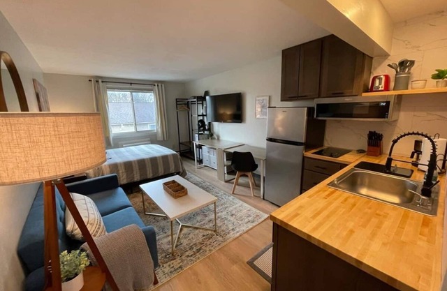 Twin Oaks Extended Stay Studio - 2817 Apt 9