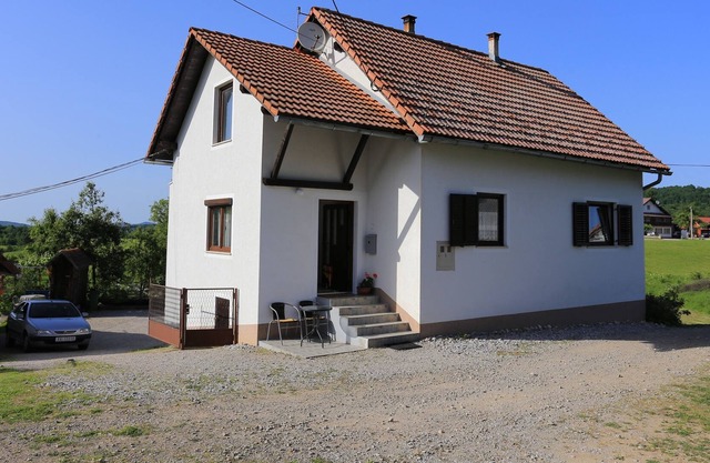Two bedroom apartment with terrace Oštarski Stanovi, Plitvice (A-17475-a)