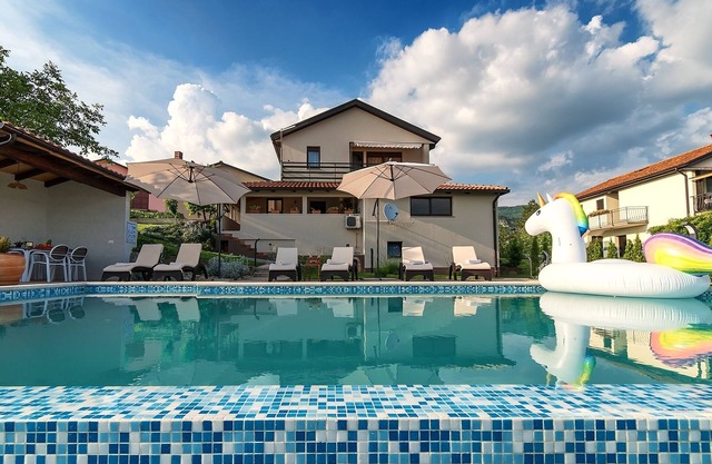 Two bedroom apartment with terrace Roč, Central Istria - Središnja Istra (A-17942-a)