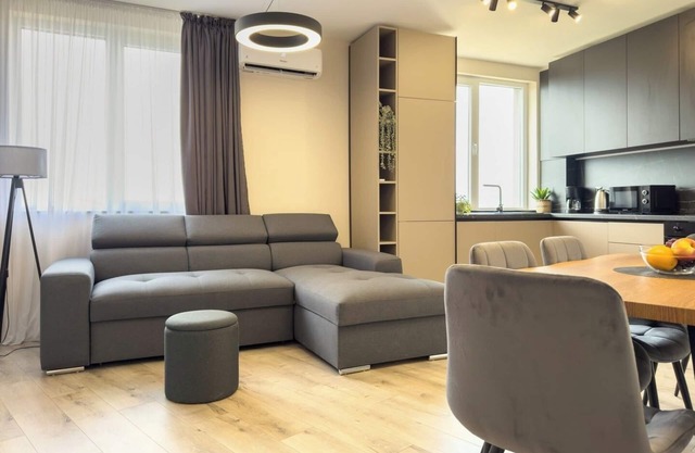 Two-Bedroom Modern Apartment