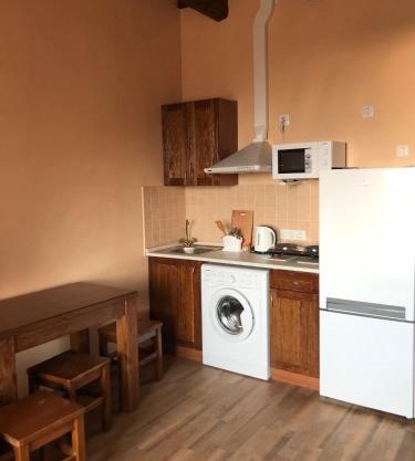 Two-floor apartments and studio 2-х этажные апартаменты и студия в самом центре