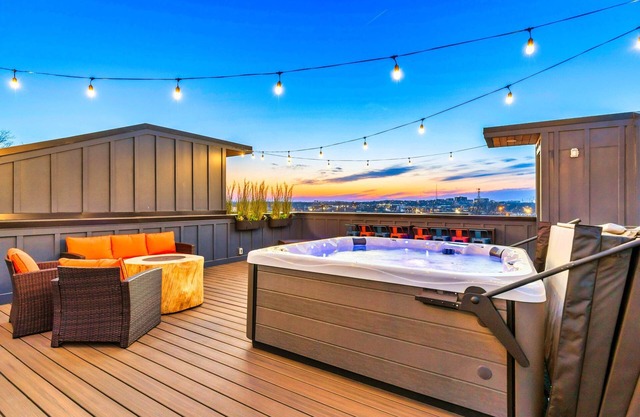 Two Homes Hot Tub Rooftop Deck in Nashville