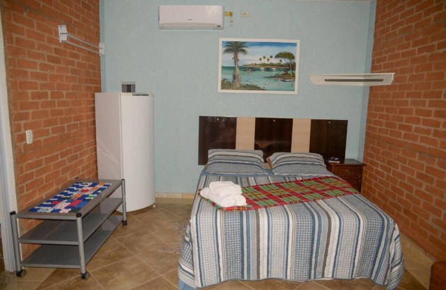 Two suites just 100 meters from the central square and 20 km from Pedra do Baú.