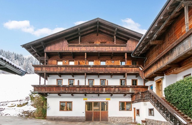 Two traditional apartments nearby ski lift