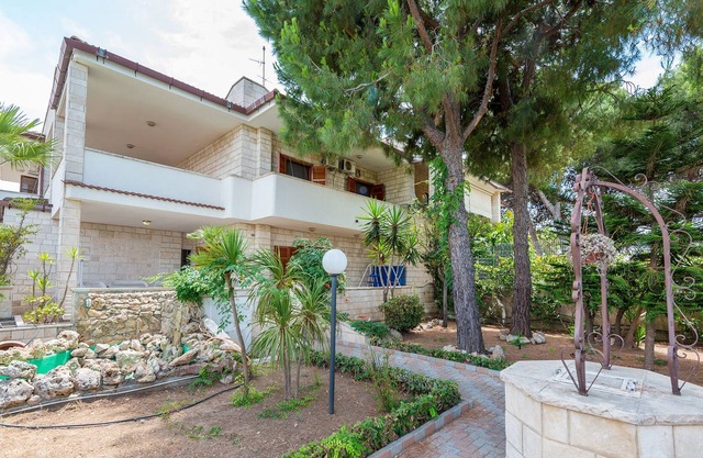 TWO-WHEELED VILLA FROM THE SEA WITH WI-FI
