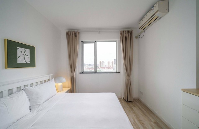 Tyms Family 4BR 2BA APT Residence