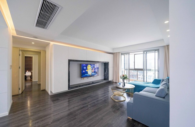 Tyms Luxury 3BR 2BA APT Garden2