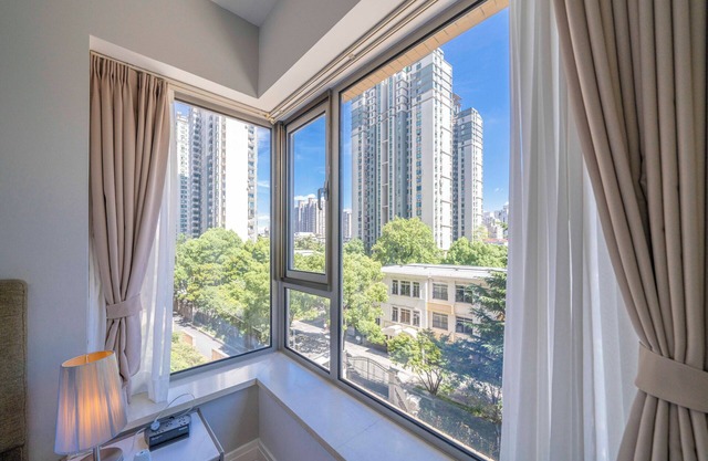 Tyms Modern 2BR 1BA Suite Xujiahui Metro