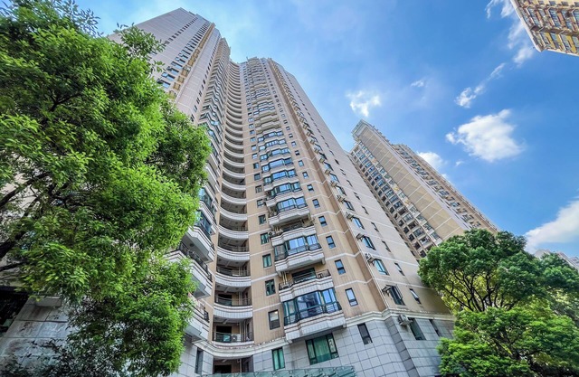 Tyms Spacious 2BR 1BA Apt Xuhui Metro