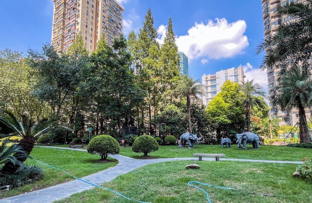 Tyms Stylish 2BR 1BA Apt Xujiahui Metro
