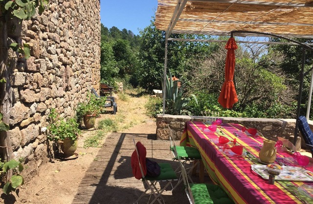 Typical cévenol detached house for 7 people, swimming pool, 180° view near Anduze