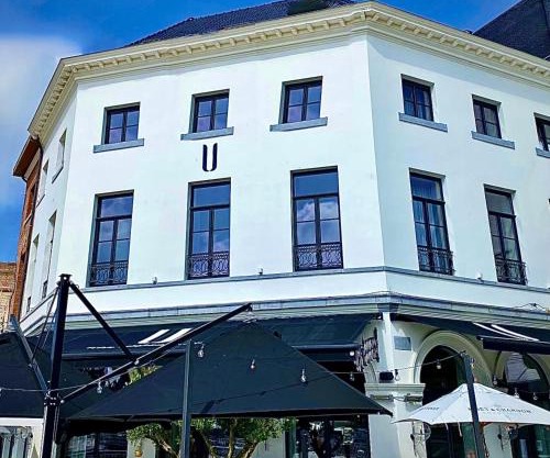 U Eat & Sleep Antwerp