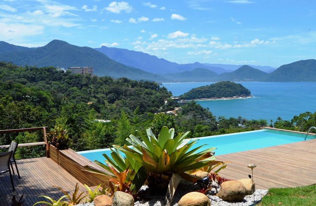 Ubatuba Closed Condominium Pulse Beach