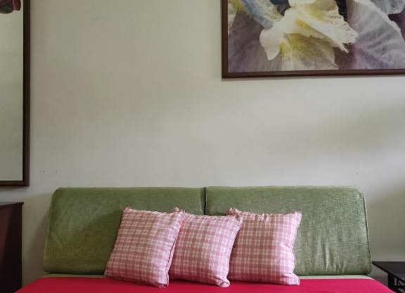 Ultimate Comfort and Privacy, Upper Studio Unit, Suria Laketown Apartment, Bukit Merah Laketown Resort