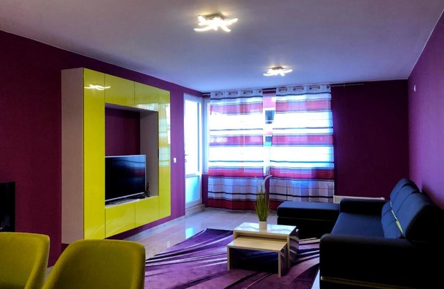 Ultraviolet relax apart
