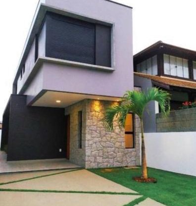 Uma casa bem decorada a alguns passos do mar