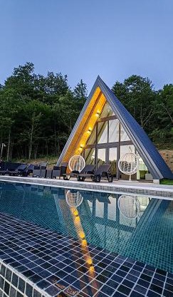 UNA RESORT