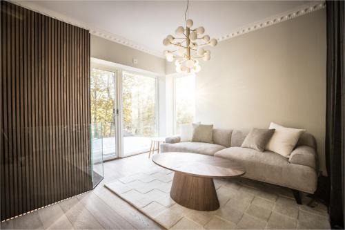 Unique apartment with Private Terrace & Entrance
