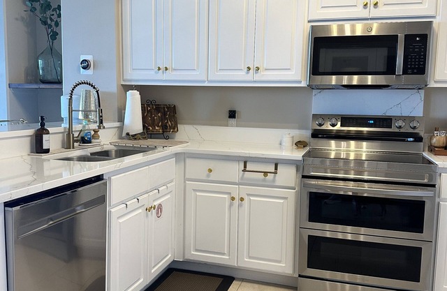 Unit 1504: 2 BR, 2 BA Condominium in Panama City Beach, Sleeps 6
