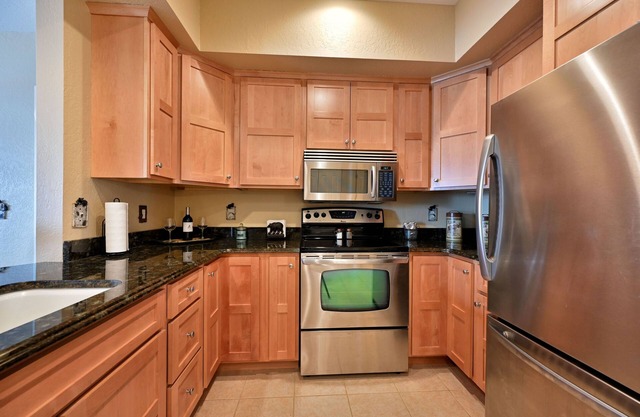 Unit 433a 1 Bd/1 Ba Condo 1 Bedroom Condo by RedAwning