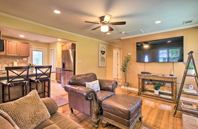 Updated Savannah Hideaway w/Luxury Backyard!