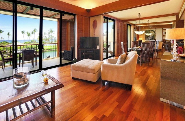 Upgraded Oceanfront Terrace Condo - Private Beach Access!