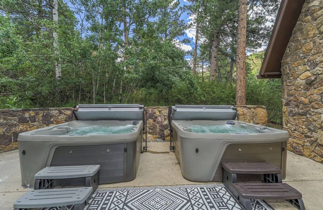 Upper Stone Lodge | Hot Tub & Game Room| Upper Unit