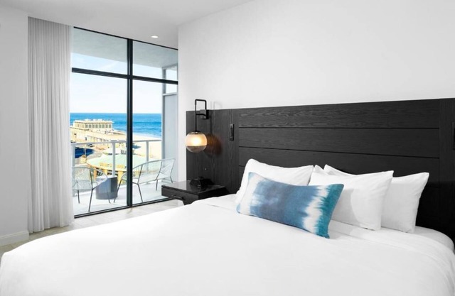 Upscale Coastal Retreat with Yoga, Fitness & Spa Services w/Ocean View, Pool!