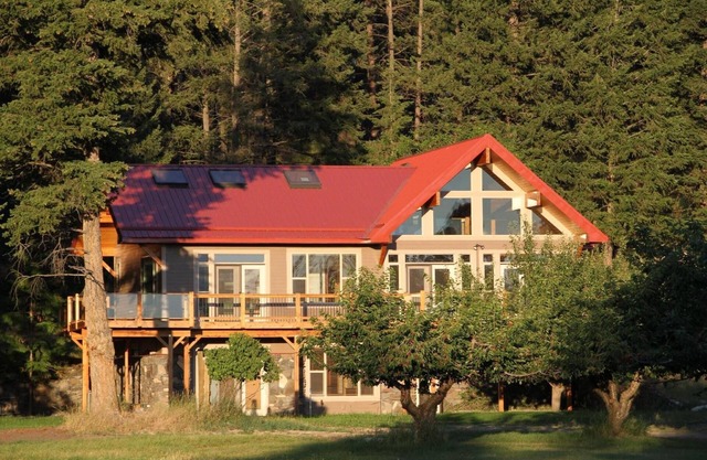 Upscale Luxury Home on Cherry Orchard Overlooking Flathead Lake