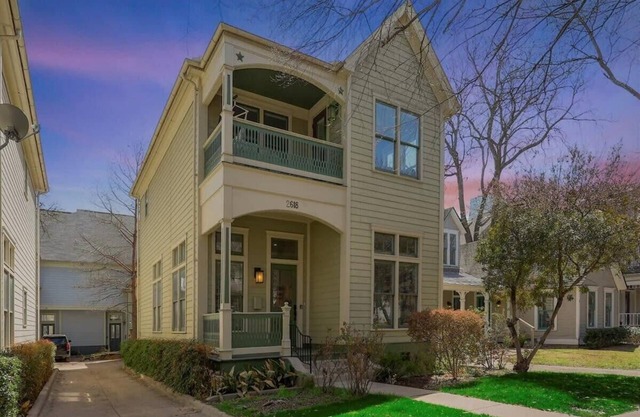 Upscale Uptown Estate in heart of Dallas