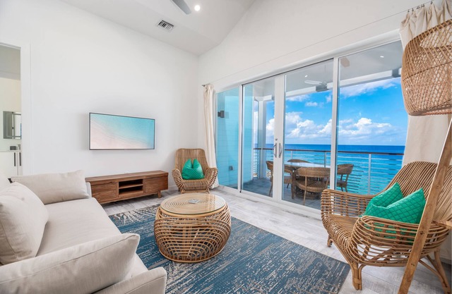 Upstairs Oceanfront Cabana with stunning views