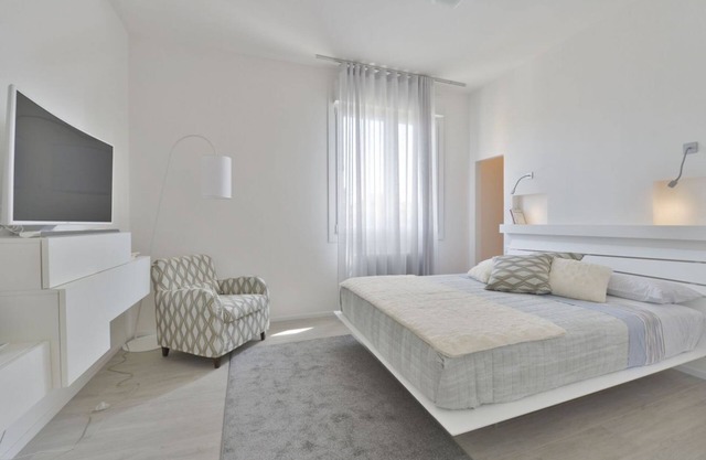 UR-NEST Vestri Golden Suite