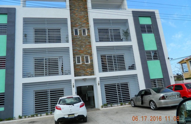 Urban Oasis Condo Close to the beach.