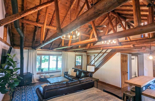 Urban Cabin Cedar Falls