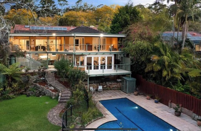 Urban poolside oasis in Sydney- outdoor living at its best