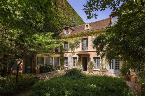 Uturavashi Inn