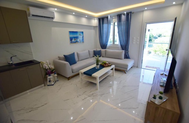 V Luxury Suites Toroni 3