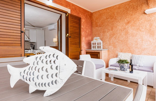 Vacation Apartment "Casa Vacanze Chiara" near the Beach with Balcony