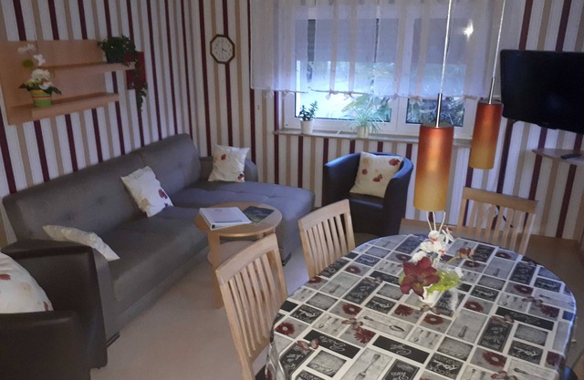 Vacation apartment 2, 85sqm, 1st floor, 2 bedrooms, 1 living room/kitchen, max. 5 persons -